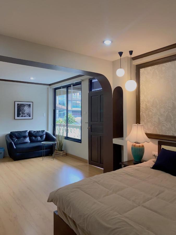 October Hostel Chiangmai شيانغ ماي المظهر الخارجي الصورة
