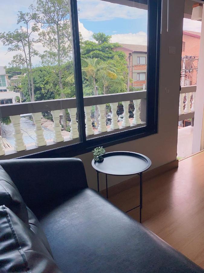 October Hostel Chiangmai شيانغ ماي المظهر الخارجي الصورة