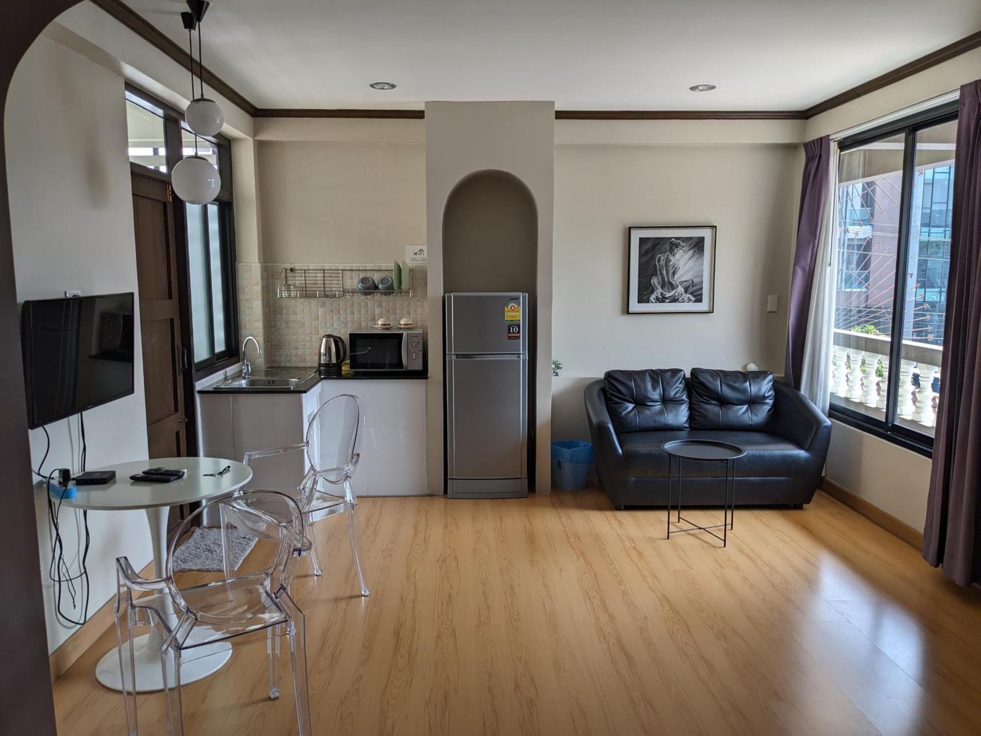 October Hostel Chiangmai شيانغ ماي المظهر الخارجي الصورة